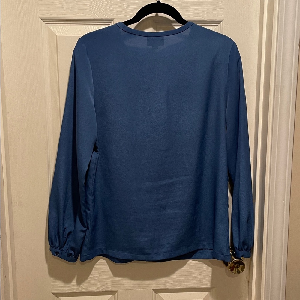 Pendleton blue collarless button down blouse - image 4